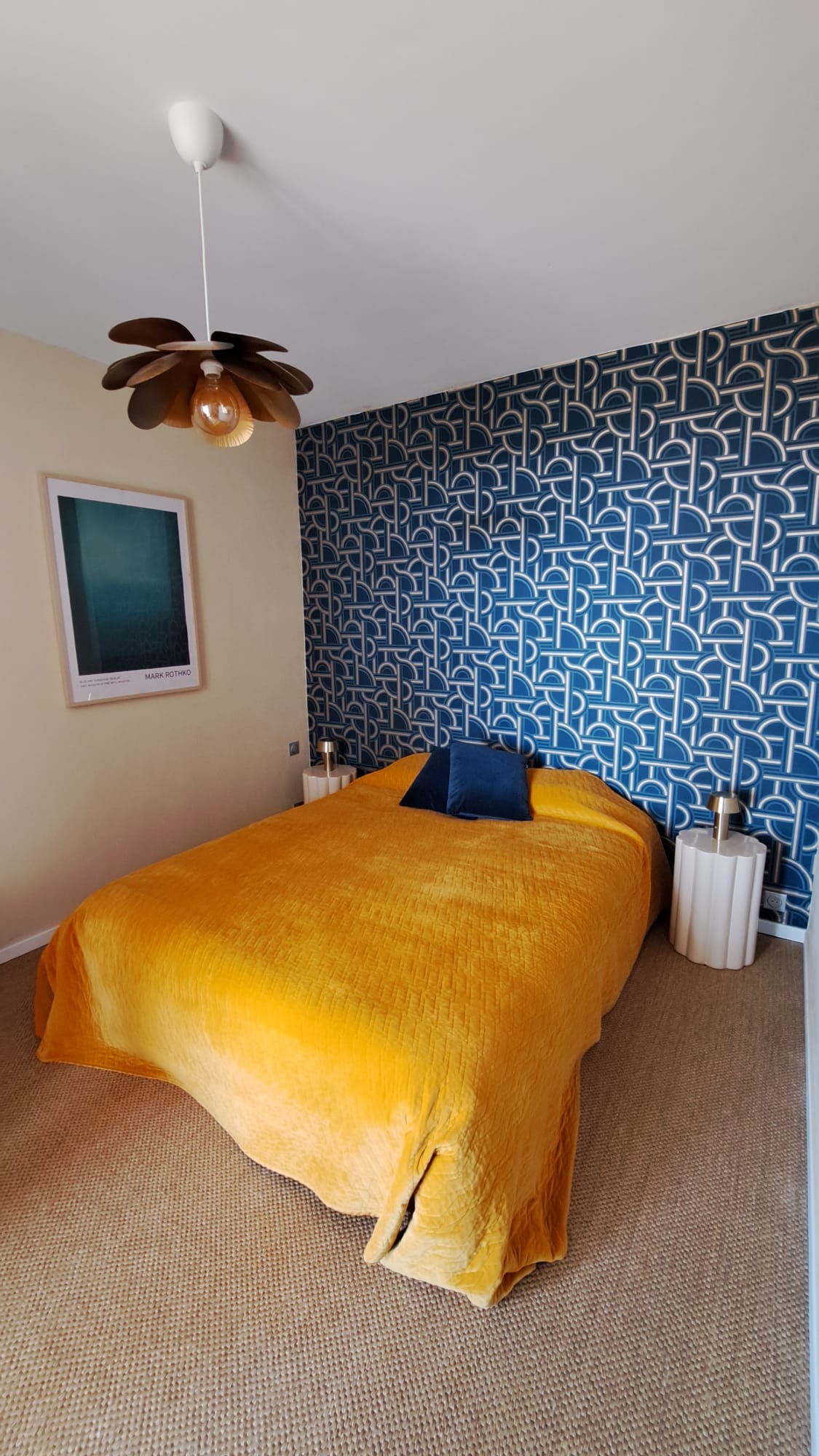 Blue wallpaper bedroom